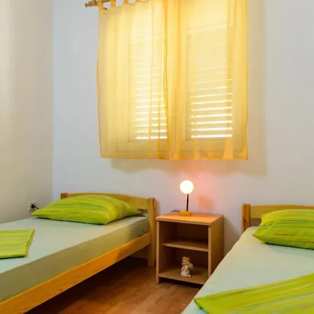 In Okrug Gornji With Sea View, Air Conditioning, Wifi, Washing Machine 5049-2 公寓 特罗吉尔