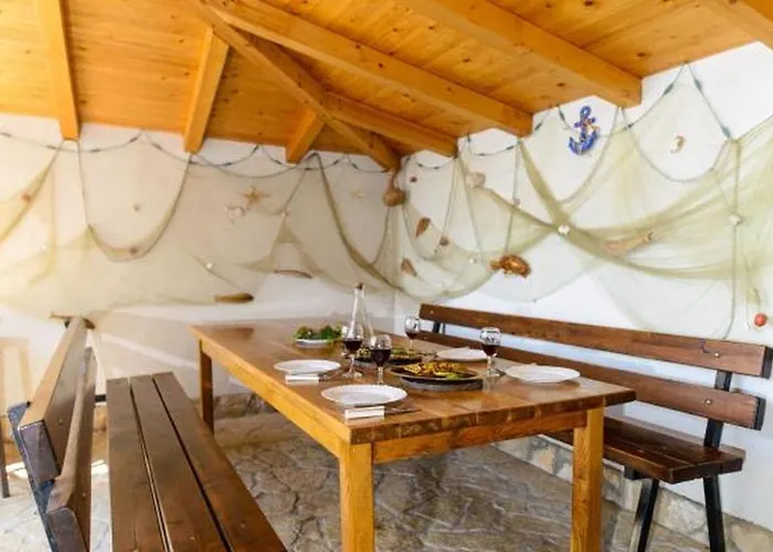 In Okrug Gornji With Sea View, Air Conditioning, Wifi, Washing Machine 5049-2 Trogir